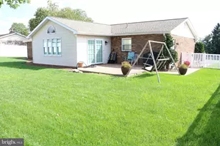 931 Oak Ln, Lebanon, PA 17046 - Photo 4