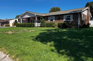 931 Oak Ln, Lebanon, PA 17046 - Photo 4