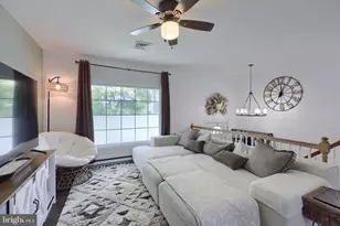 18 Lynnwood Dr, Palmyra, PA 17078 - Photo 4