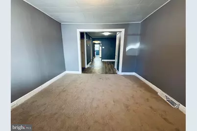 918 Elizabeth Street, Lebanon, PA 17042 - Photo 2