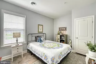 102 S Village Cir, Palmyra, PA 17078 - Photo 30