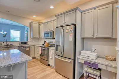102 S Village Circle, Palmyra, PA 17078 - Photo 12