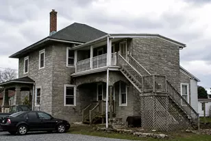 112 N Strawberry St, Fredericksburg, PA 17026 - Photo 2