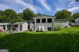 322 Maple Ave, Manheim, PA 17545 - Photo 4