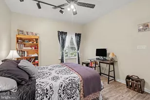 525 Waterside Cir, Lebanon, PA 17042 - Photo 16