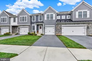 403 Mayapple Dr, Annville, PA 17003 - Photo 2