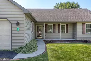 129 Arbor Dr, Myerstown, PA 17067 - Photo 2