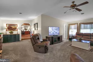 373 N Mechanic St, Fredericksburg, PA 17026 - Photo 14