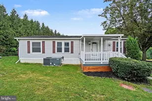 516 W Cedar St, Palmyra, PA 17078 - Photo 2