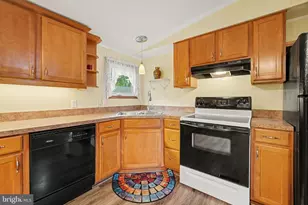 516 W Cedar St, Palmyra, PA 17078 - Photo 14