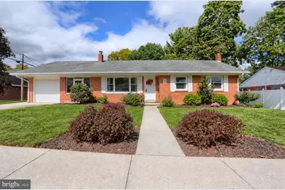 321 E Walnut Street, Palmyra, PA 17078 - Photo 6