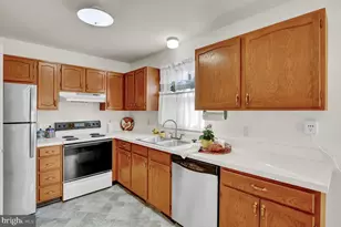 128 Palm Ln, Lebanon, PA 17042 - Photo 12