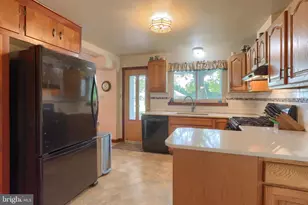 626 Maple St, Annville, PA 17003 - Photo 14