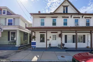 319 N Railroad St, Palmyra, PA 17078 - Photo 1