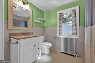111 S Locust St, Myerstown, PA 17067 - Photo 24