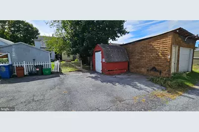 445 E Weidman Street, Lebanon, PA 17046 - Photo 14