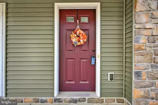 521 Byler Cir, Lebanon, PA 17042 - Photo 6