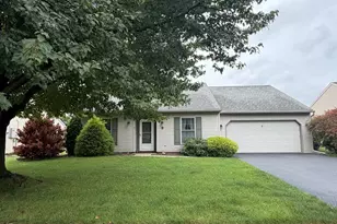 9 Lakeview Dr, Myerstown, PA 17067 - Photo 1