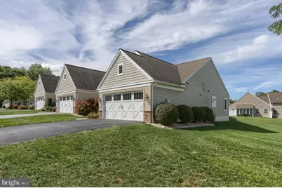1061 Villa Drive, Lebanon, PA 17042 - Photo 2