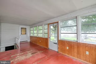 528 S Railroad St, Myerstown, PA 17067 - Photo 16