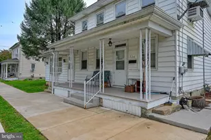 528 S Railroad St, Myerstown, PA 17067 - Photo 2