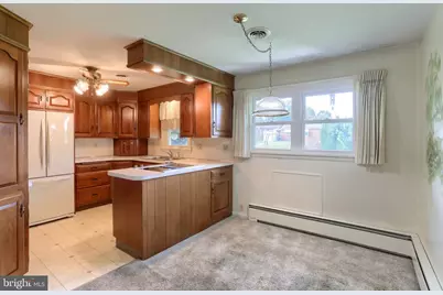 1005 S 2nd Avenue, Lebanon, PA 17042 - Photo 10