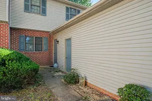 2094 Acorn Dr, Lebanon, PA 17042 - Photo 8