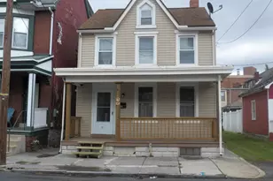 32 S 4th St, Lebanon, PA 17042 - Photo 1