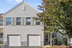 168 N Village Cir, Palmyra, PA 17078 - Photo 6