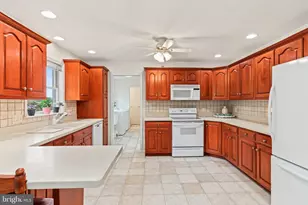 1089 Horseshoe Cir, Lebanon, PA 17042 - Photo 14