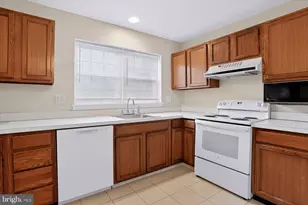 111 Coventry Ct, Palmyra, PA 17078 - Photo 8