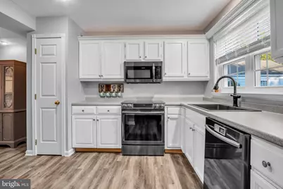 610 Cambridge Court, Palmyra, PA 17078 - Photo 4