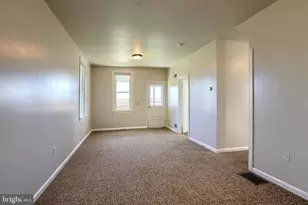 185 Village Dr, Lebanon, PA 17042 - Photo 6