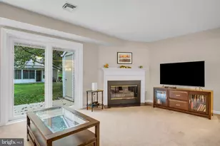 1102 Cambridge Ct, Palmyra, PA 17078 - Photo 4