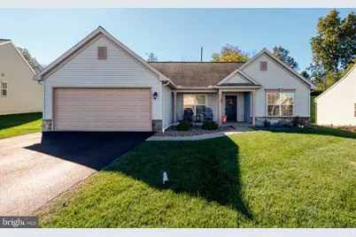 926 Sweetbay Lane, Lebanon, PA 17046 - Photo 1