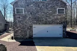 5 Troon Rd, Hazle Township, PA 18202 - Photo 4