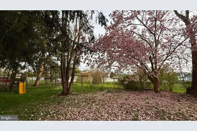 210 Cherry St, Duryea, PA 18642 - Photo 24