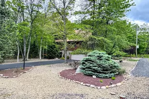 100 Gleneagles Dr, Hazleton, PA 18202 - Photo 8