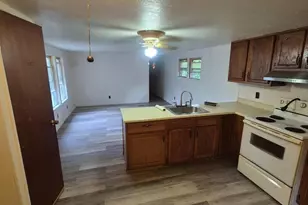 357 Laurel Run Estate, Laurel Run, PA 18706 - Photo 2