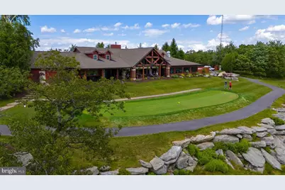 426 Royal Aberdeen, Hazle Township, PA 18202 - Photo 4