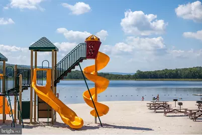 426 Royal Aberdeen, Hazle Township, PA 18202 - Photo 6