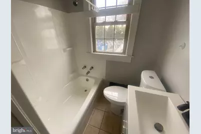 109 North Thomas Avenue #7, Kingston, PA 18704 - Photo 6