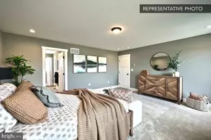 2465 E Venisa Dr, Hazle Township, PA 18201 - Photo 14