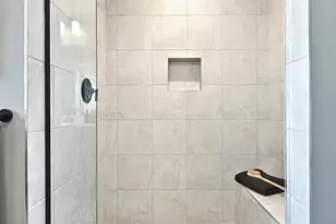 2465 E Venisa Dr, Hazle Township, PA 18201 - Photo 10