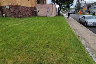 300 Vandermark Rd, Nanticoke, PA 18634 - Photo 2