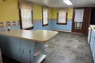 2432 Pine St, Rock Glen, PA 18246 - Photo 6