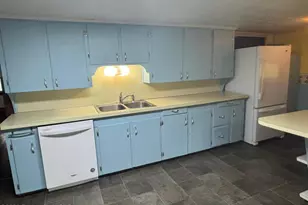 2432 Pine St, Rock Glen, PA 18246 - Photo 8