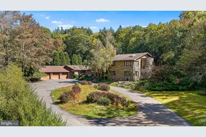 6760 Bear Creek Blvd, Bear Creek Township, PA 18702 - Photo 1