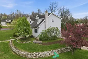 30 Freedom St, Hazleton, PA 18202 - Photo 2