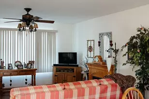 1017 Sarah St, Wilkes-Barre, PA 18705 - Photo 10